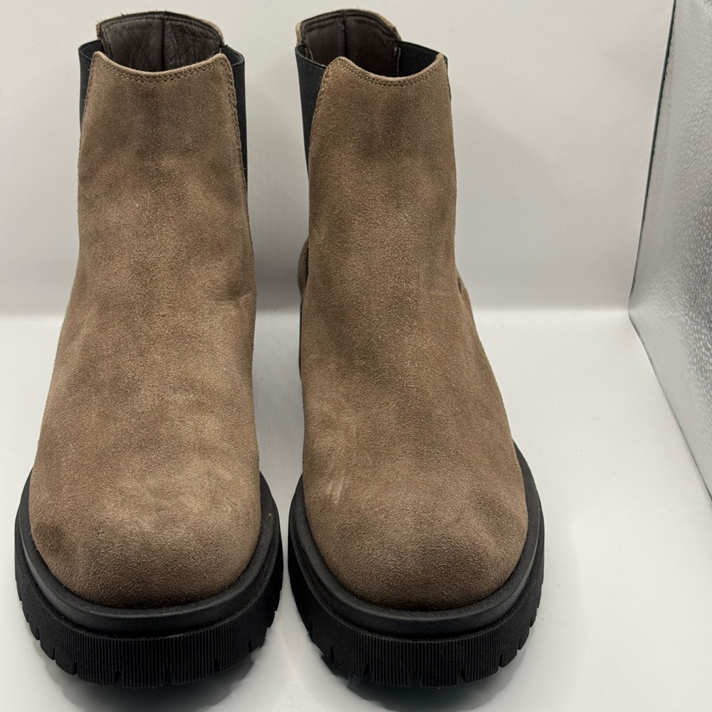 NWOT Aquatalia Olessa Suede Chelsea Ankle Boots Brown Suede Size 10.5 - Picture 2 of 8